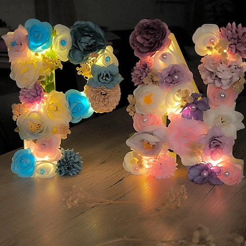 Lettres fleuries LED